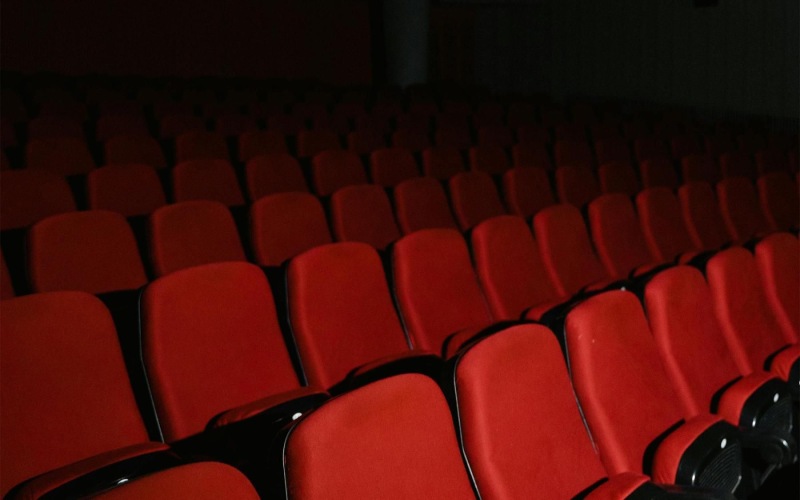 a row of red chairs