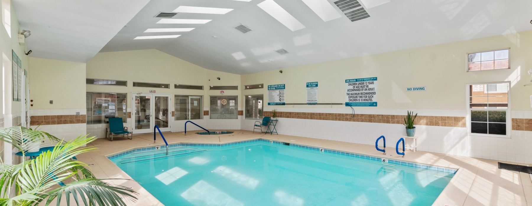 Features page Indoor pool