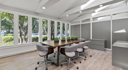 Business center with free Wi-Fi 