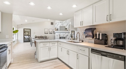 Clubhouse with a fully equipped kitchen 