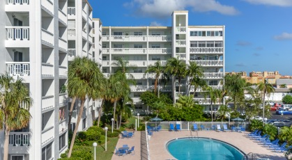 Sparkling Swimming Pool