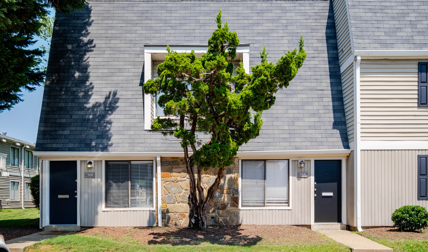 Downtown and the West End are just a quick 6-minute drive away!