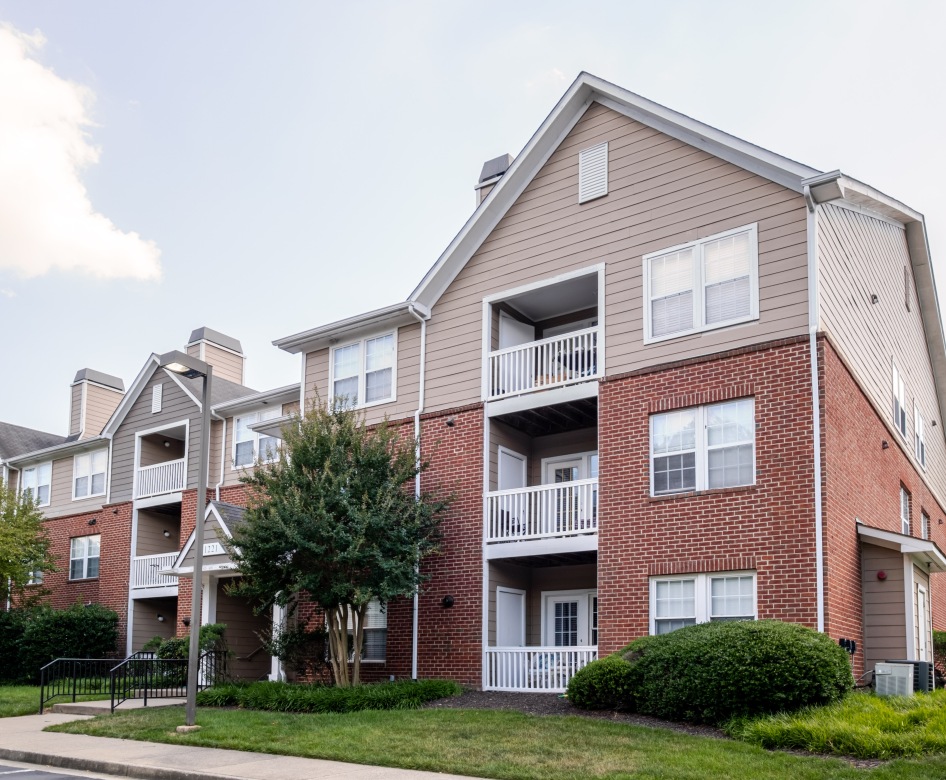 Settle into comfort at The Crossings at Short Pump