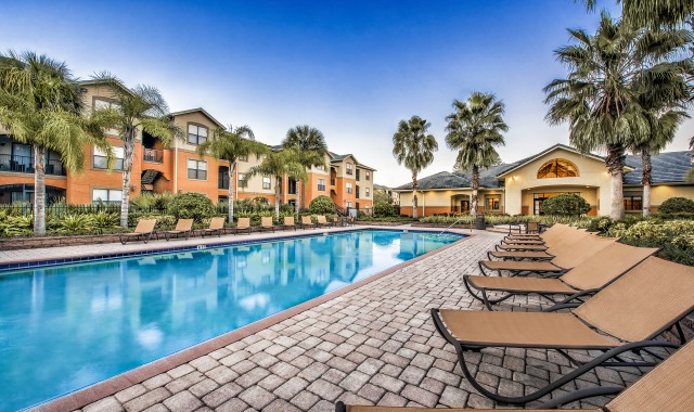 Superior Hillsborough County location, with amazing amenities