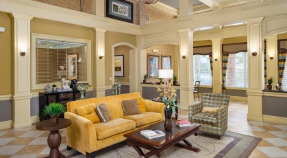 Cyber café and coffee bar in clubhouse