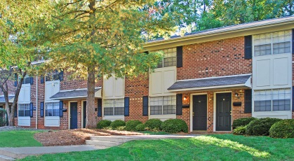 Knollwood exterior building