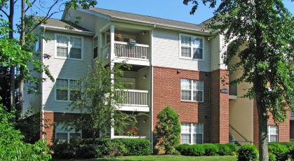 Legends at Virginia Center exterior building 