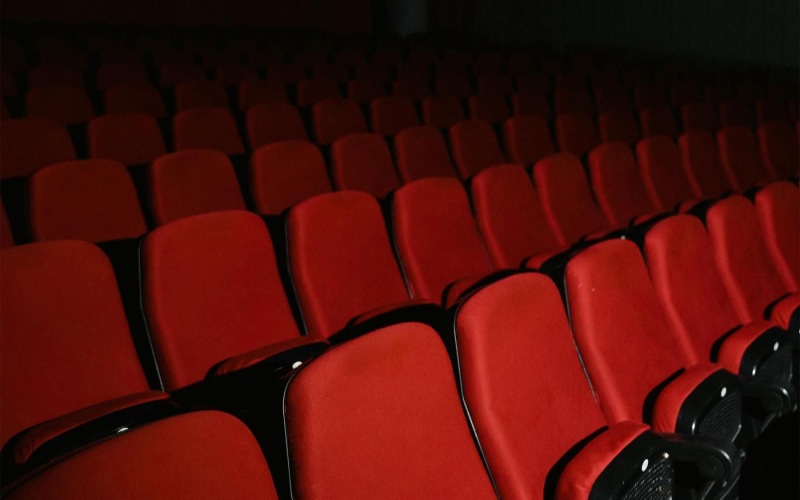 a row of red chairs