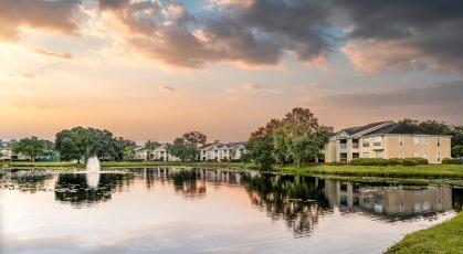 Sawgrass Cove lake with water feature