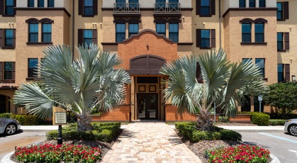 Leasing center entrance