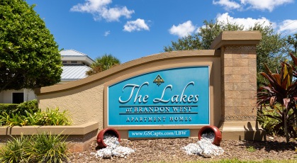 The Lakes at Brandon West community signage